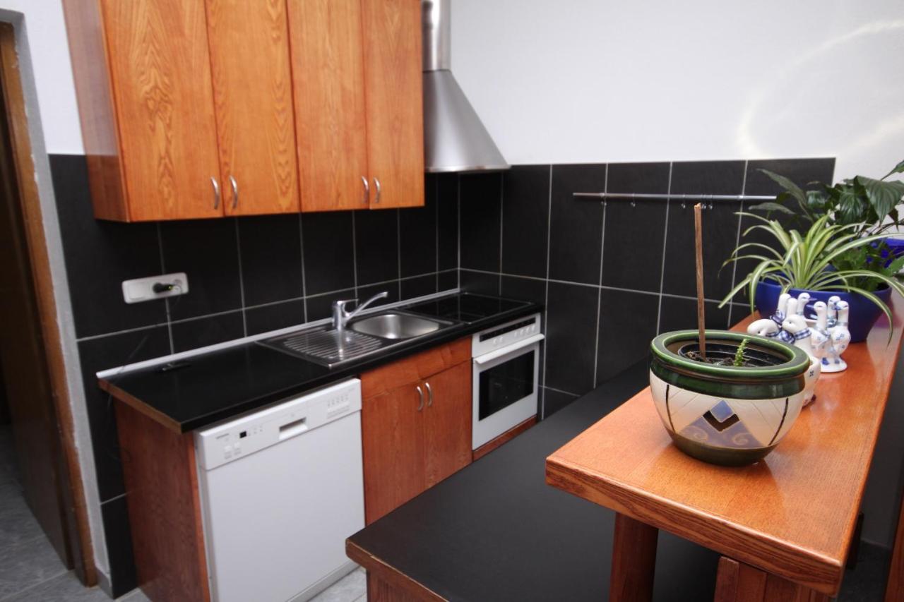 Apartments By The Sea Slatine, Ciovo - 10435 외부 사진
