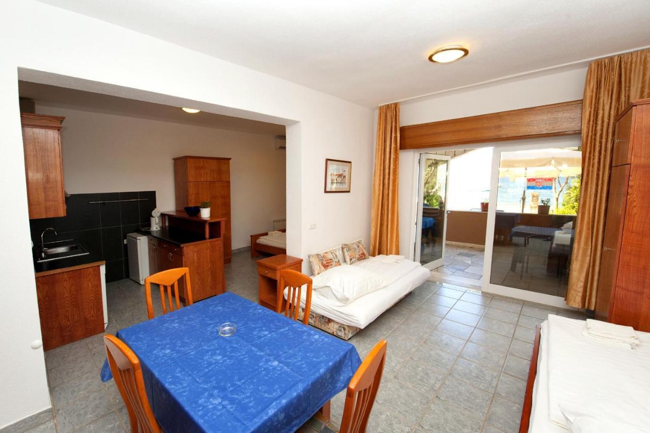 Apartments By The Sea Slatine, Ciovo - 10435 외부 사진